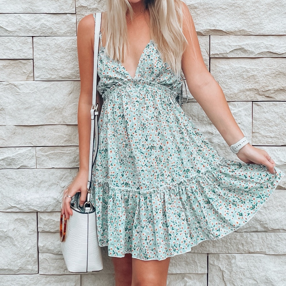 Daisy printed floral tied open back halter dress